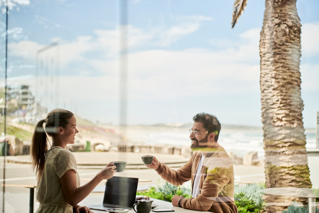 Escortes de luxe en Aquitaine : un aperçu des services haut de gamme  